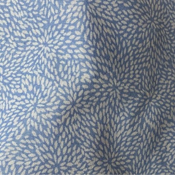 New! Handmade Blue Floral Bag Holder with Tissue and Gift Bag - Gifting Ready! - Picture 2 of 2